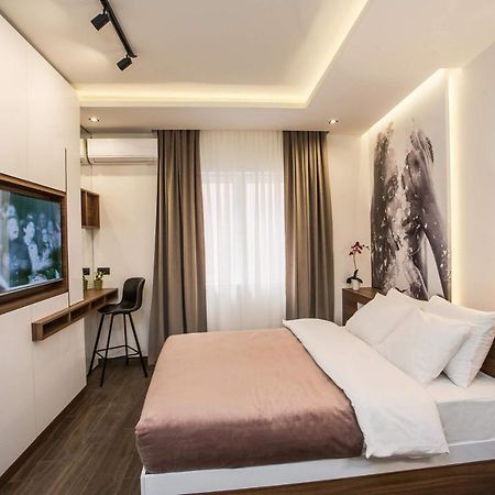 Sacher Apartments Ni Eksteriør billede