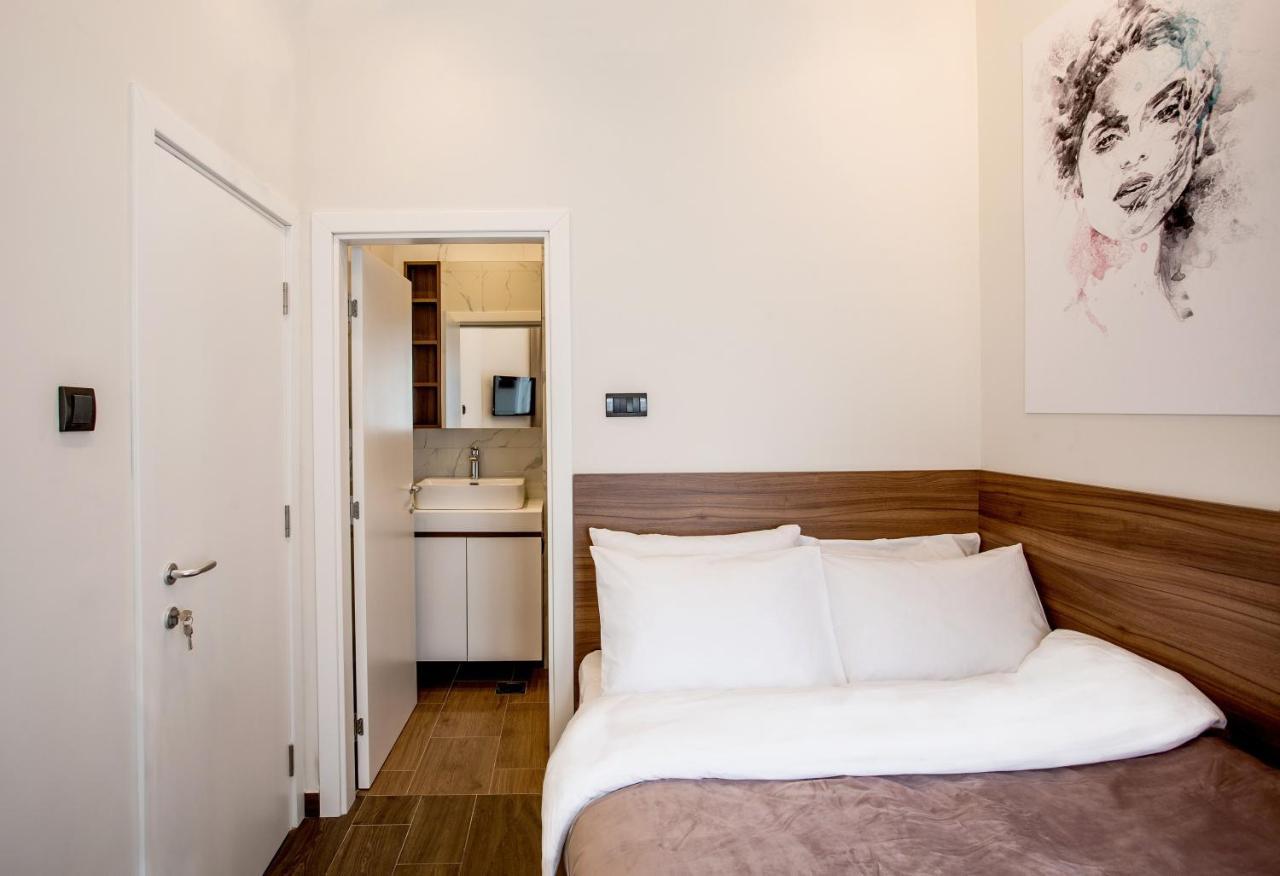Sacher Apartments Ni Eksteriør billede